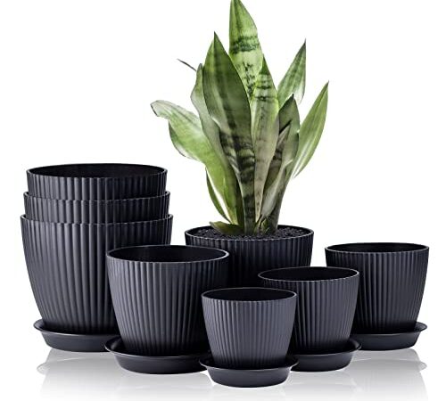 Warmplus 8 Pcs Pots de Fleurs Intérieur, 19/17,5/16,5/16/14/13/11,5/10cm, Pot de Fleur en Plastique à Rainures de Rayures avec Trous de Drainage et Plateau, Noir