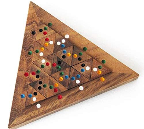 TRI MATCH jeu casse tête à partir de 10 ans difficulté 4/6. En bois massif aux normes CE marque française Le Délirant, solution fournie. Enlever puis replacer les 16 pièces en respectant les couleurs.